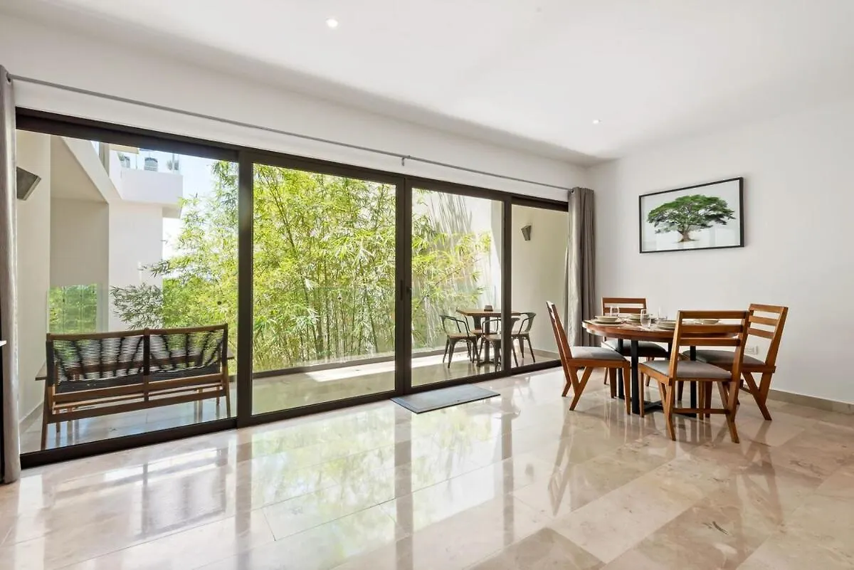 Newer Luxury 2Bd Close To Ocean Playa del Carmen Appartement