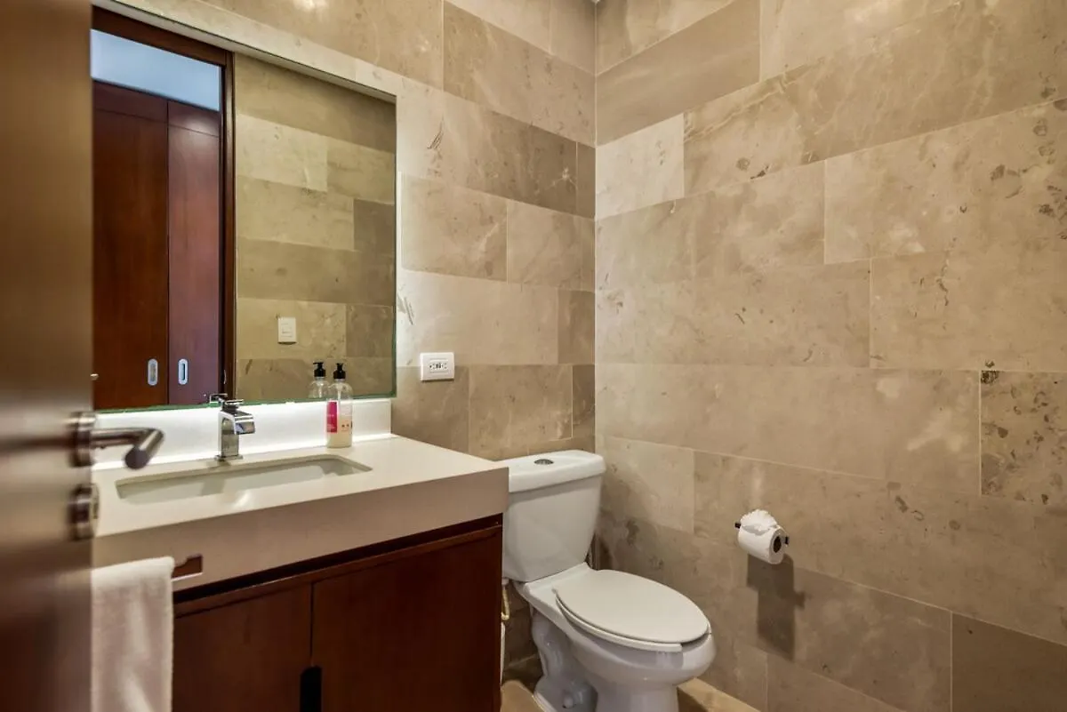 Newer Luxury 2Bd Close To Ocean Playa del Carmen