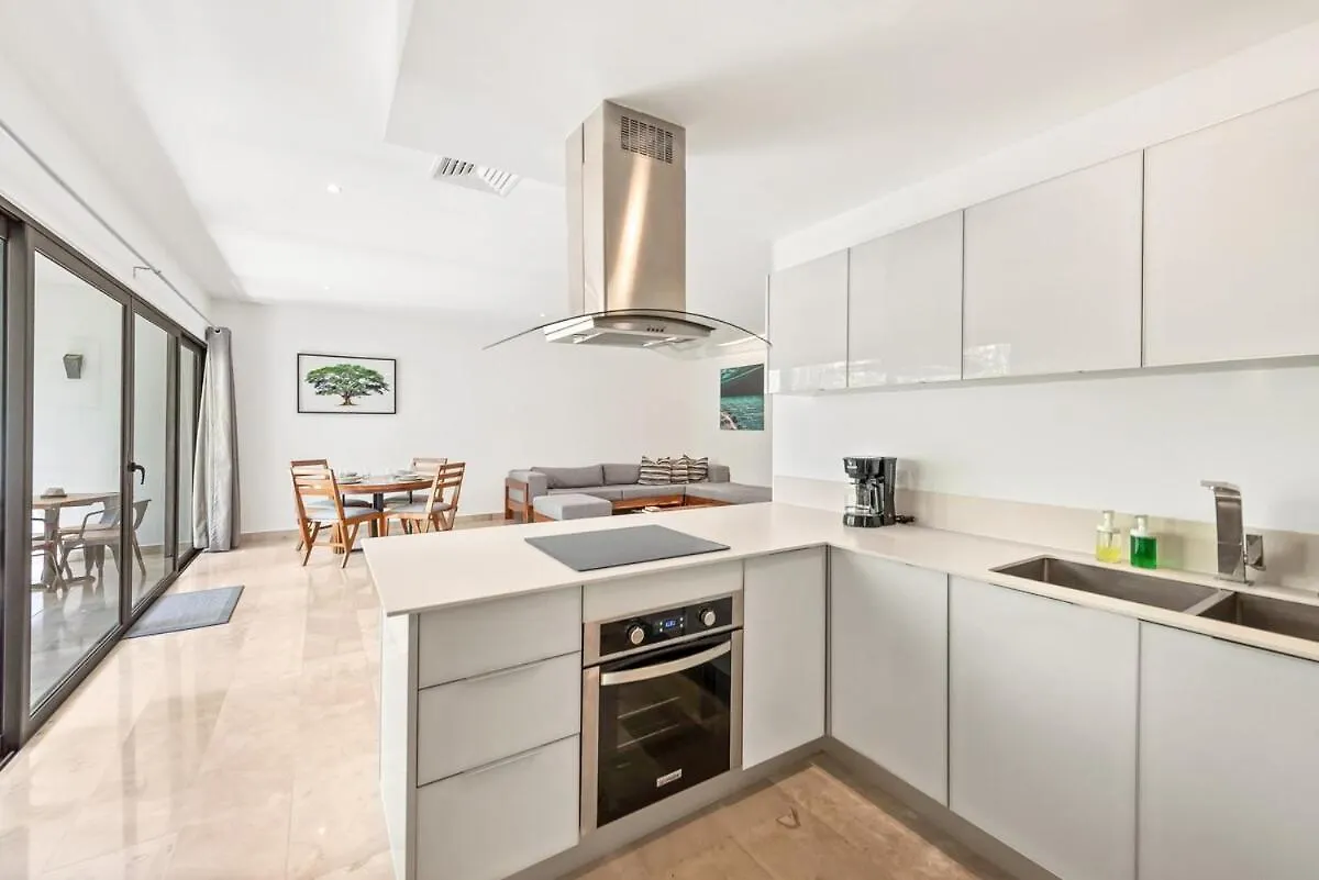 Newer Luxury 2Bd Close To Ocean Playa del Carmen Appartement
