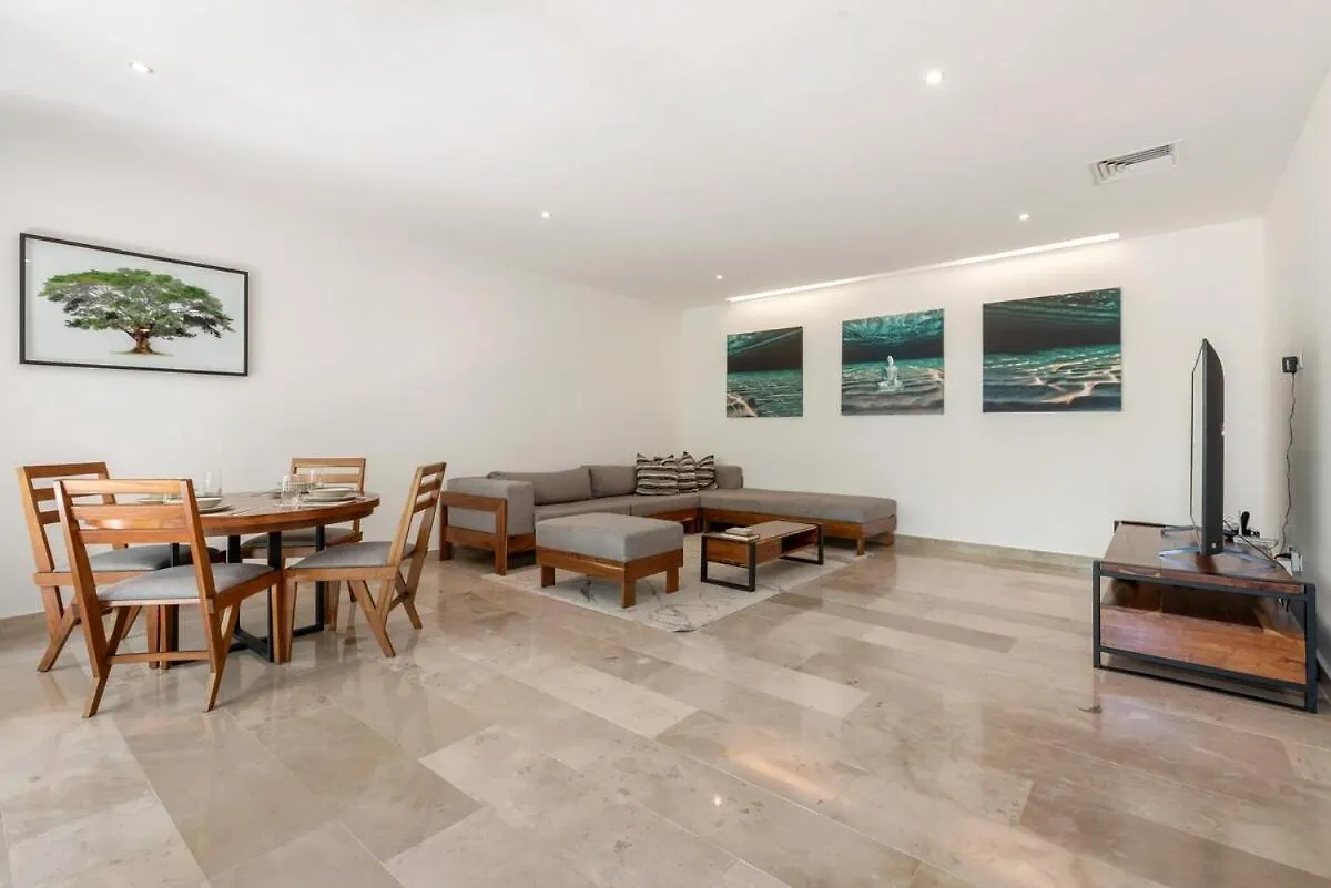 Newer Luxury 2Bd Close To Ocean Playa del Carmen Appartement